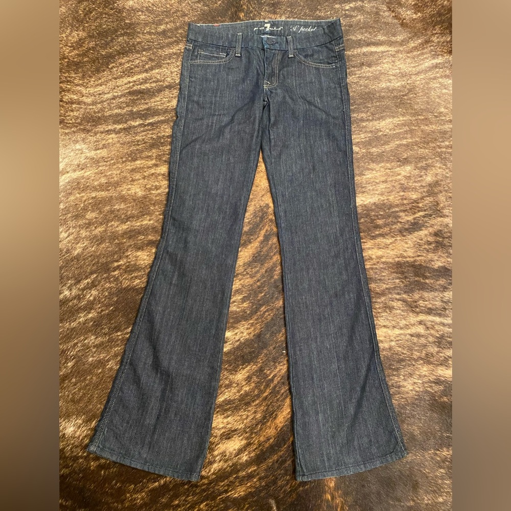 Seven A Pockets